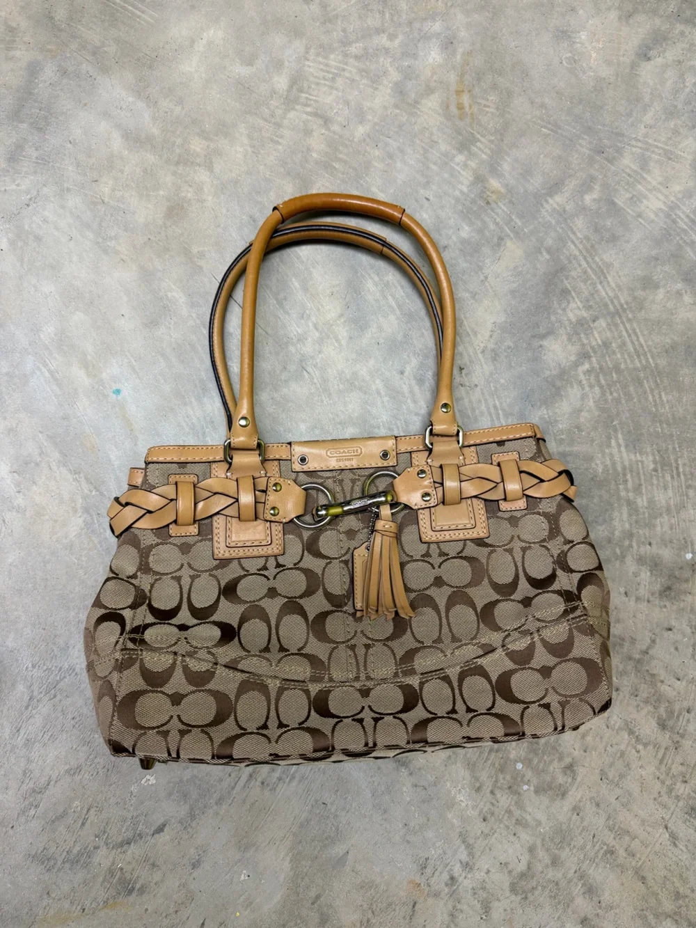 Coach Hampton signature carryall shoulder bag